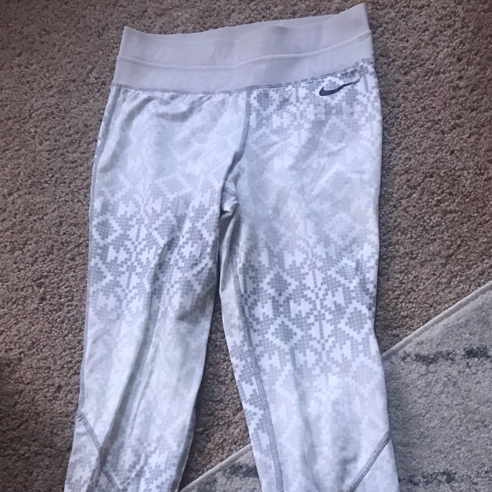 Nike women’s leggings